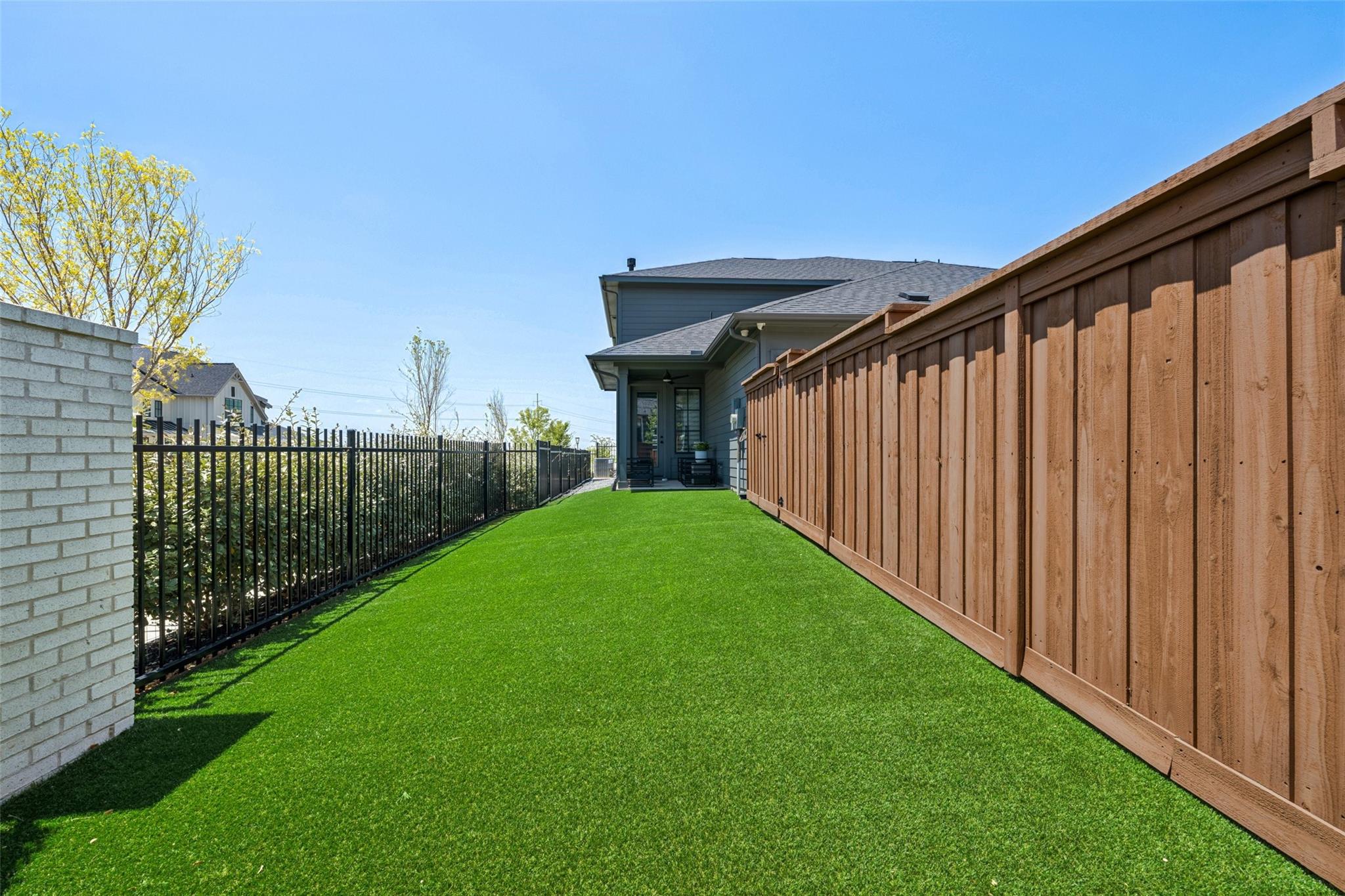 main property photo 31