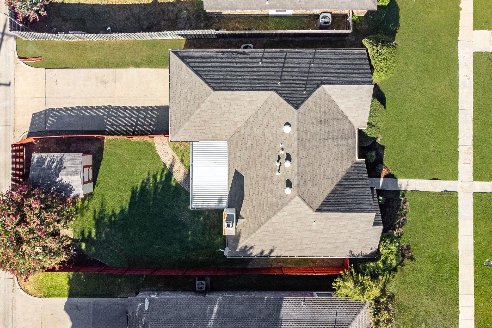 main property photo 24