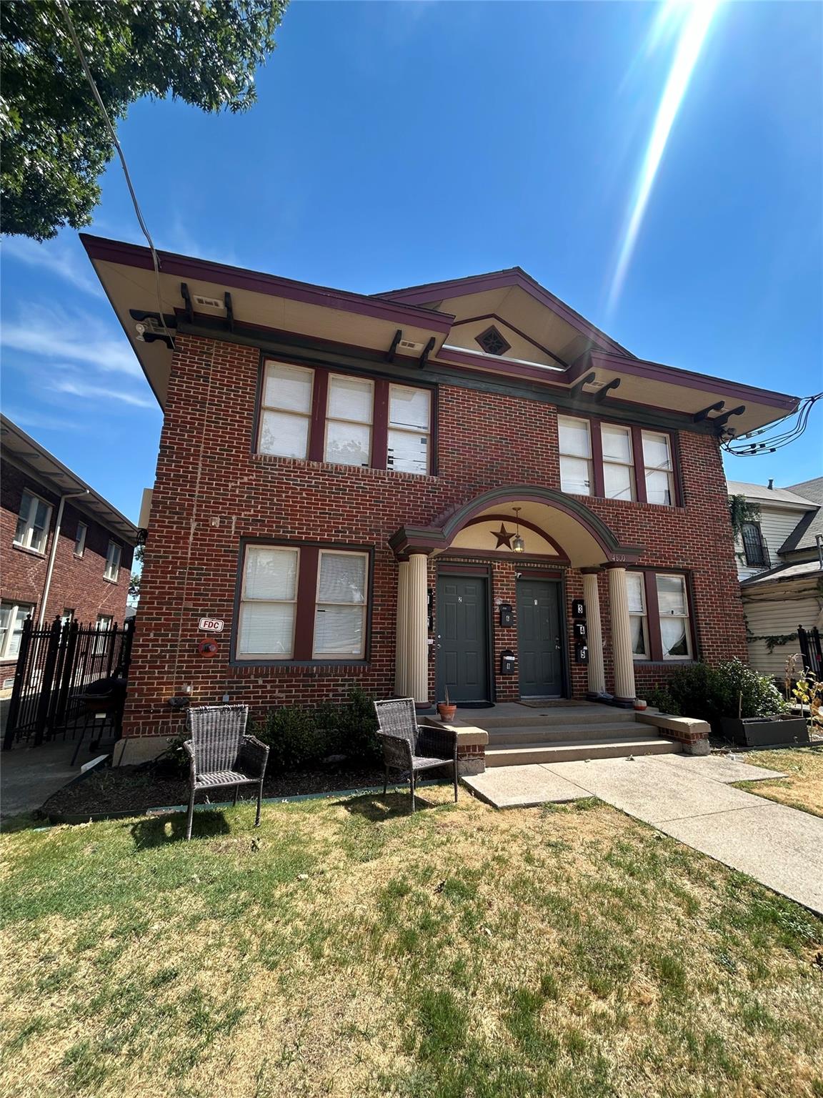 main property photo 11
