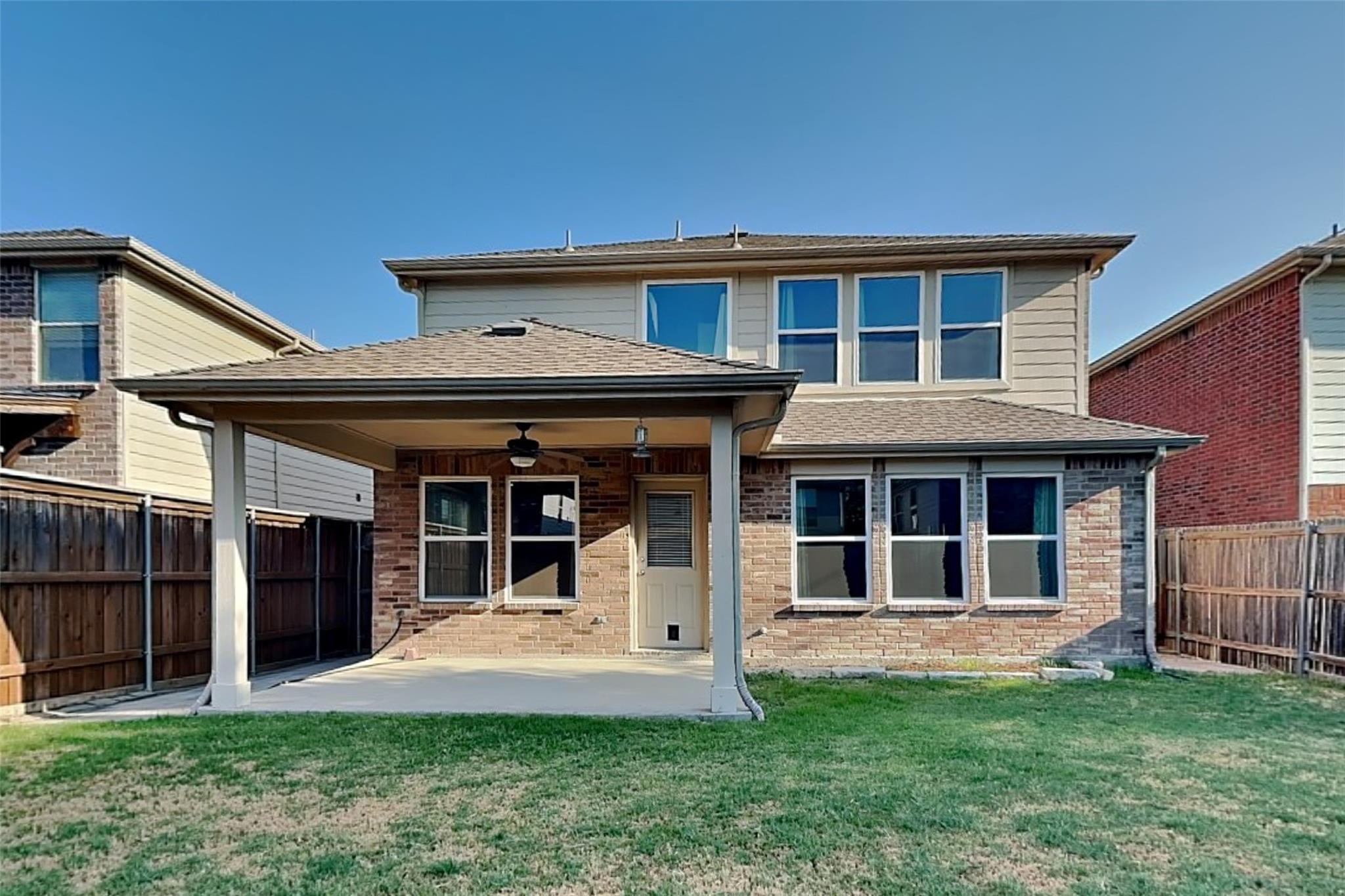 main property photo 18