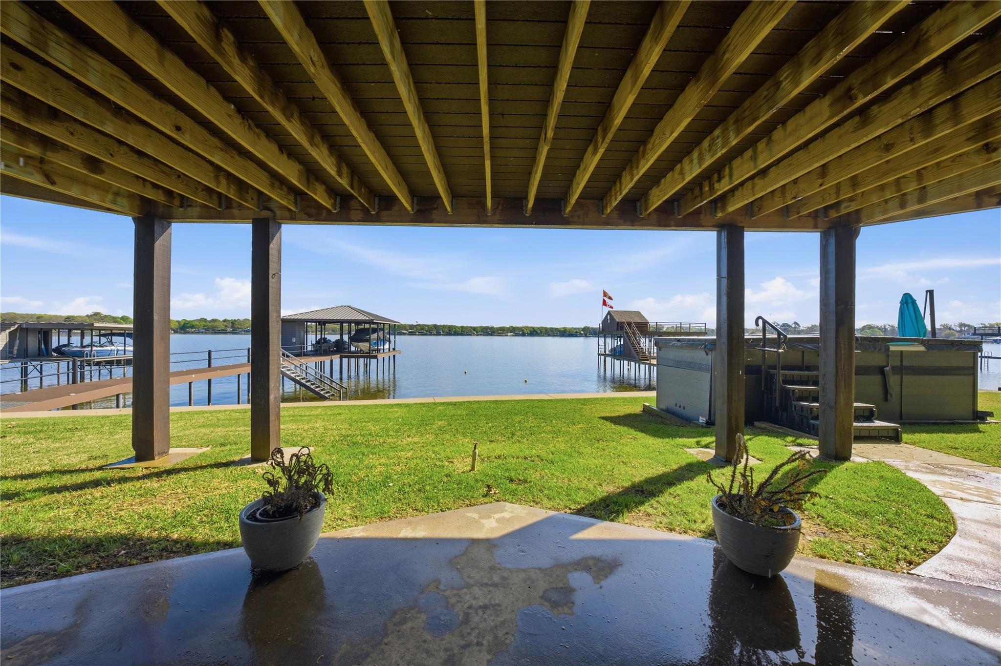 main property photo 22