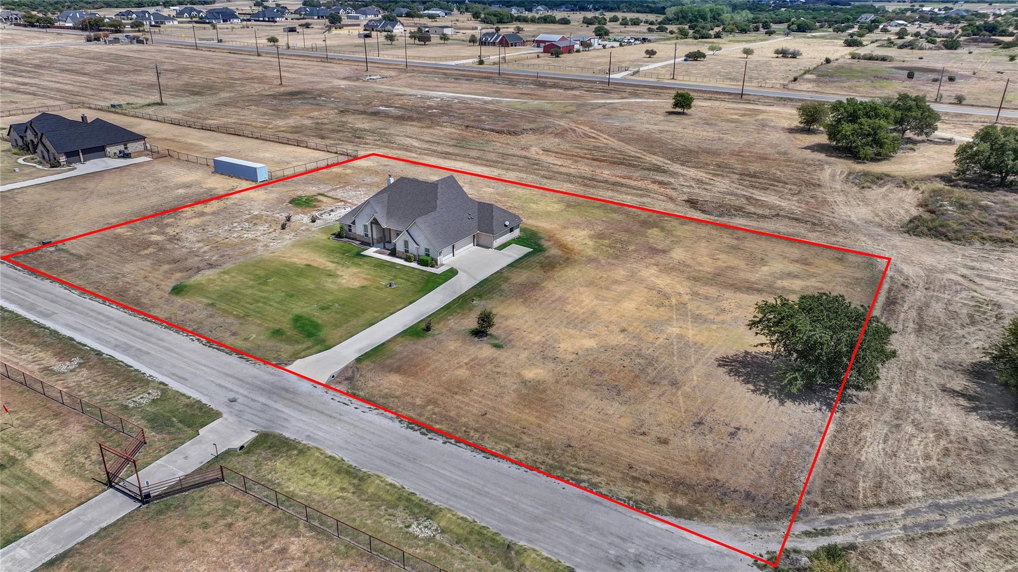 main property photo 9