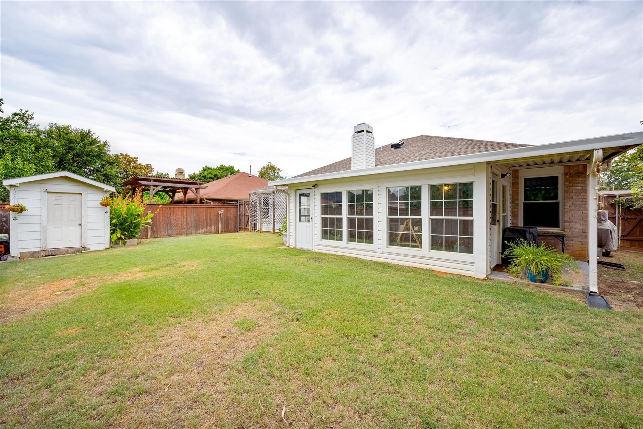 main property photo 23
