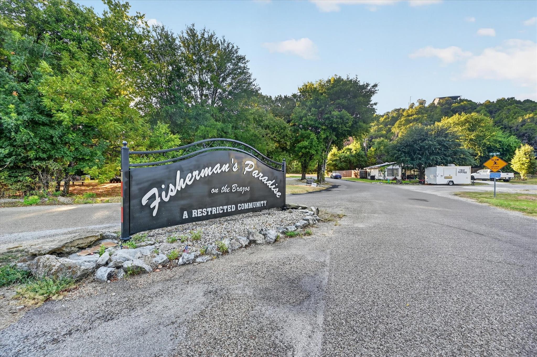 main property photo 24