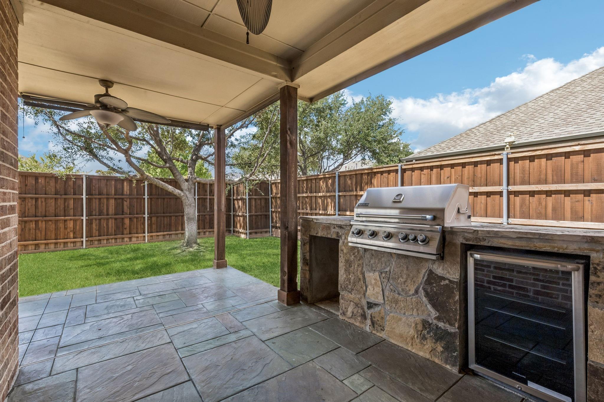main property photo 31