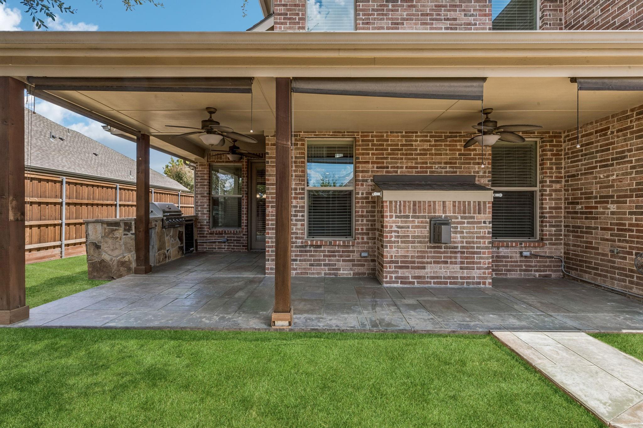 main property photo 32