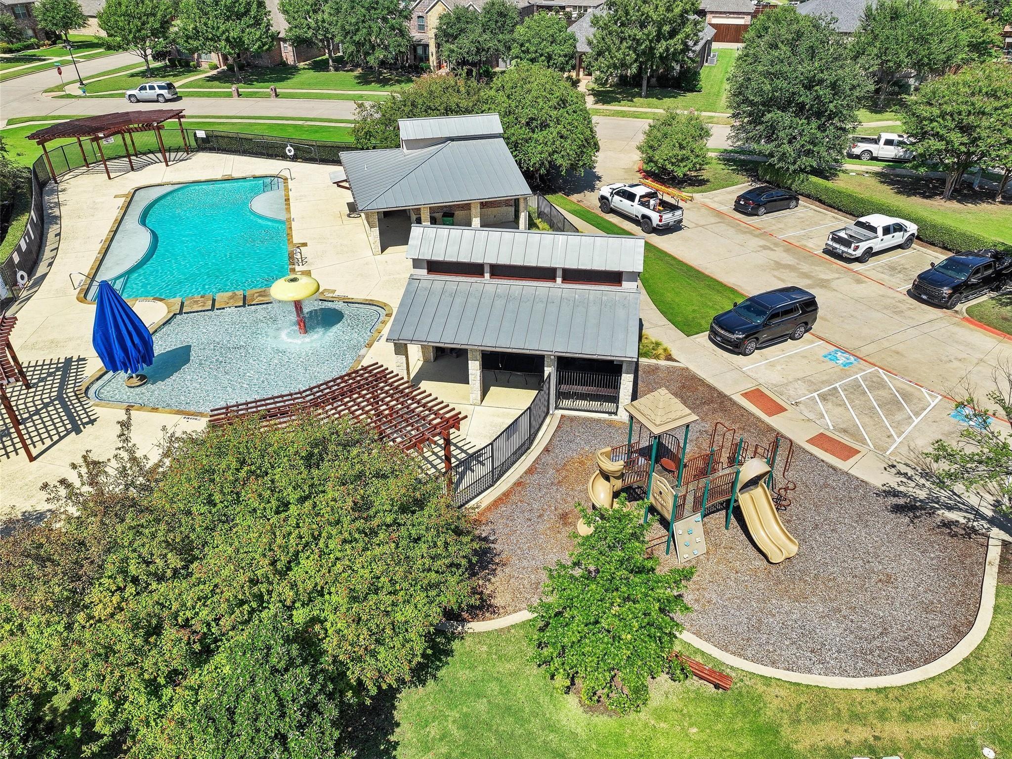 main property photo 36
