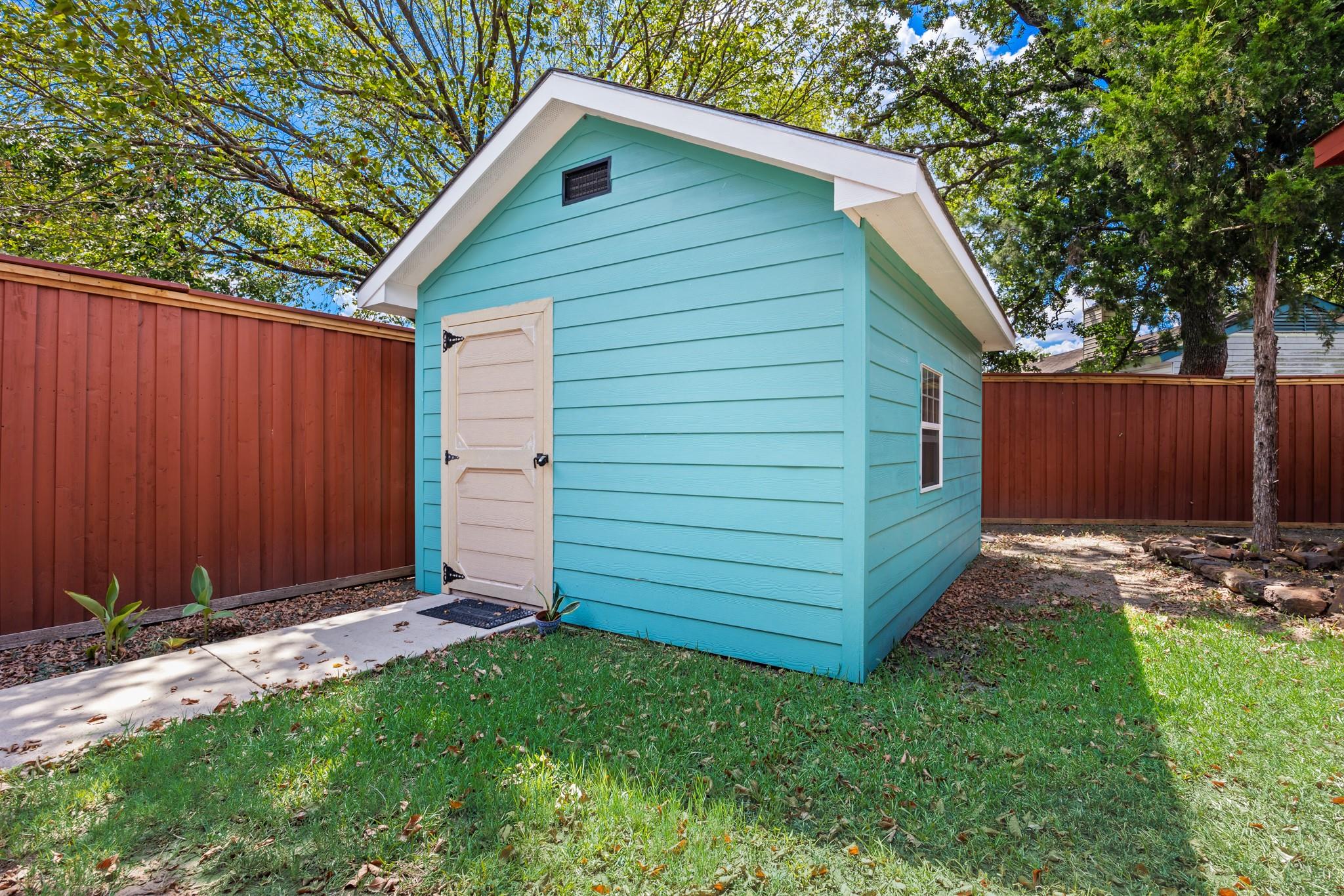 main property photo 21