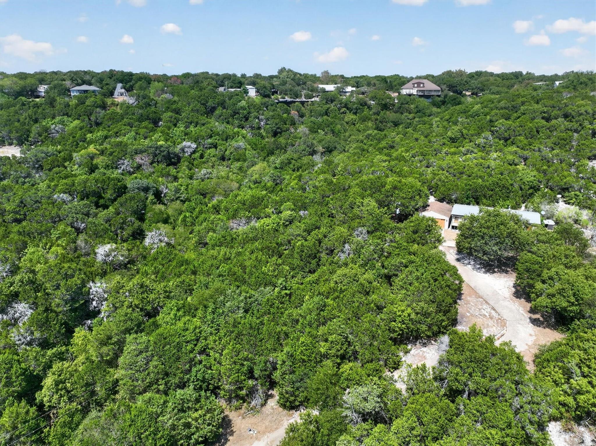 main property photo 16