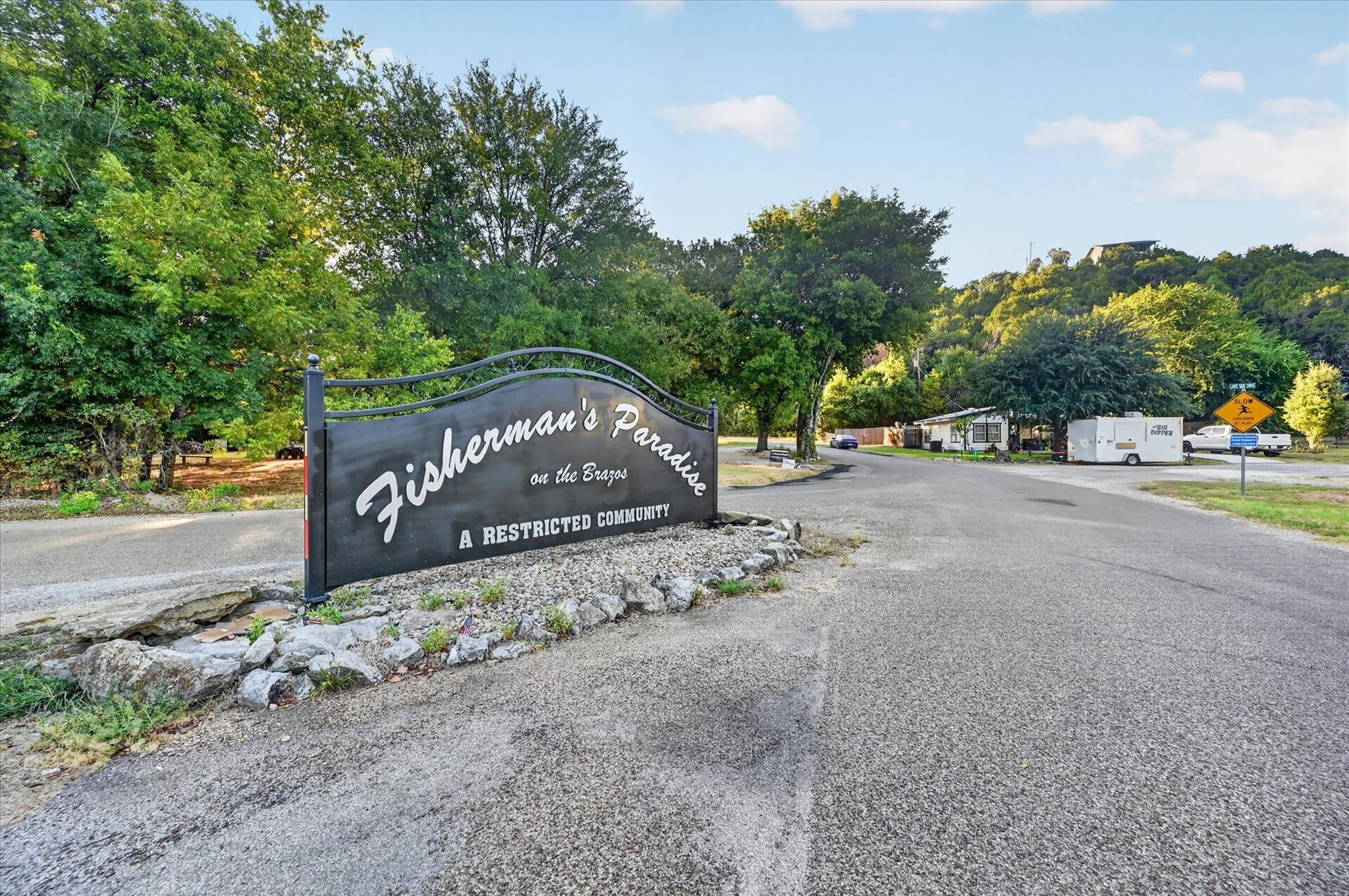 main property photo 24