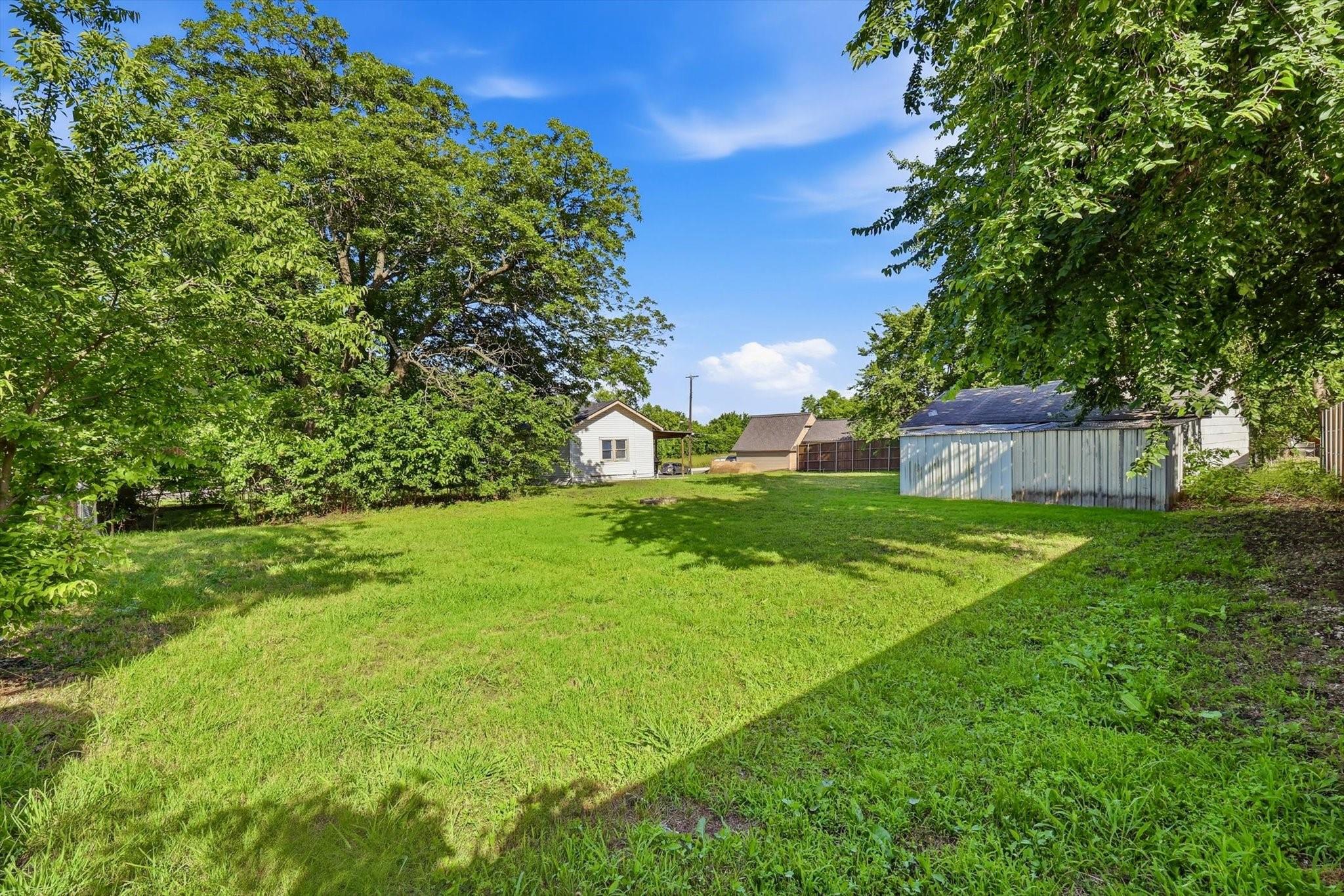 main property photo 7