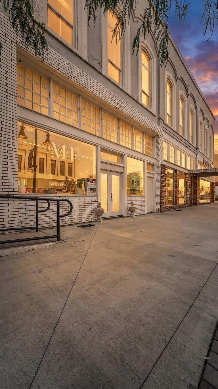 main property photo 17