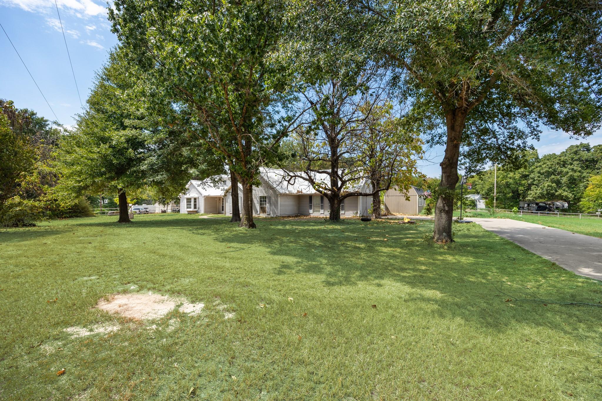 main property photo 7