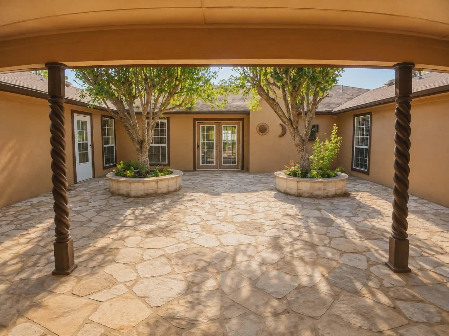 main property photo 15