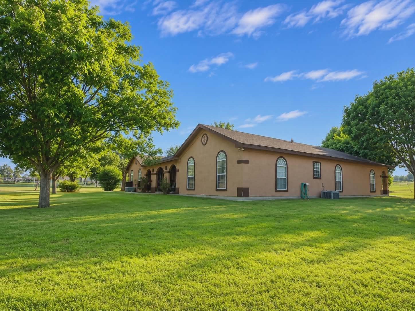 main property photo 5