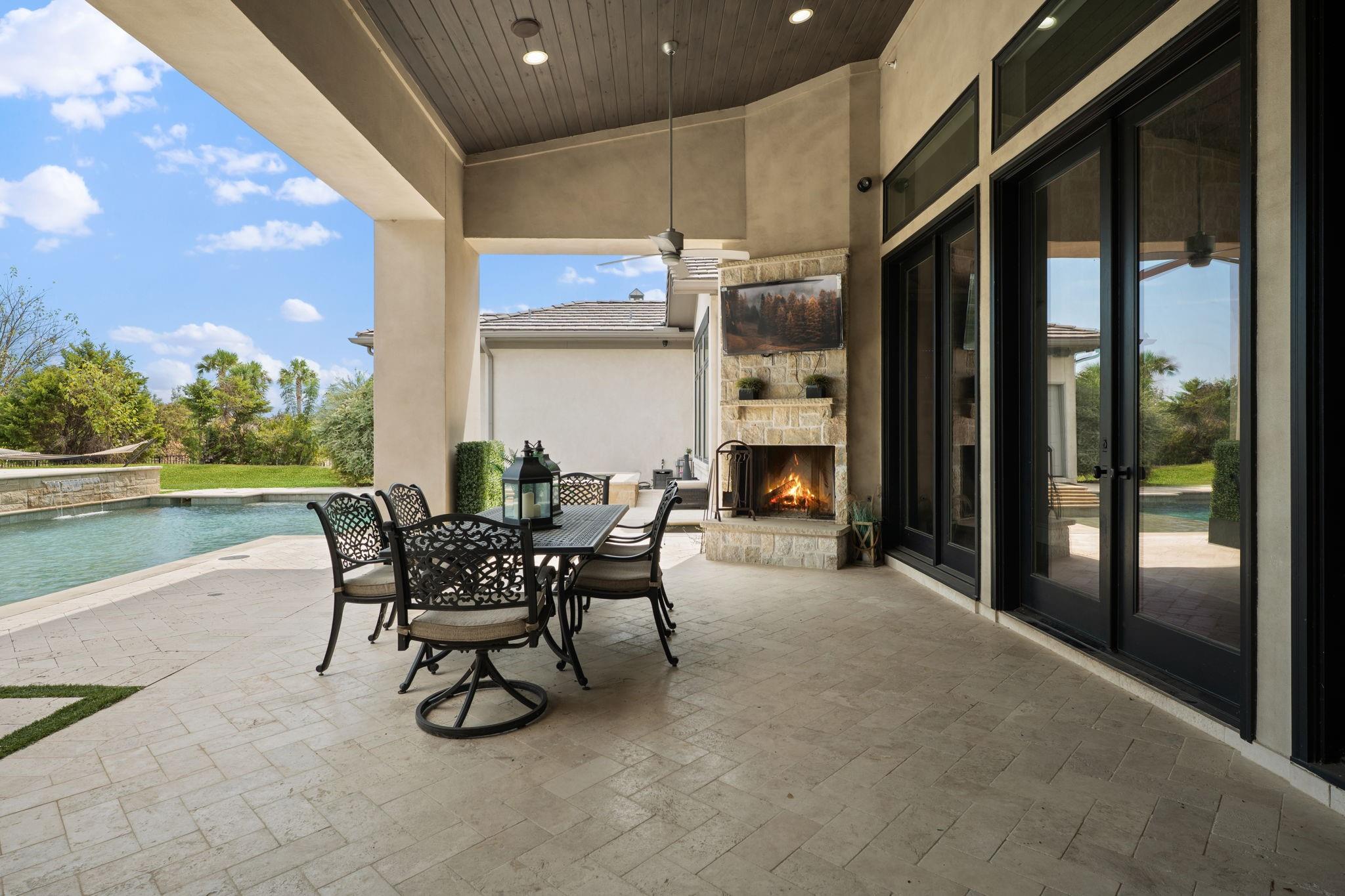 main property photo 31