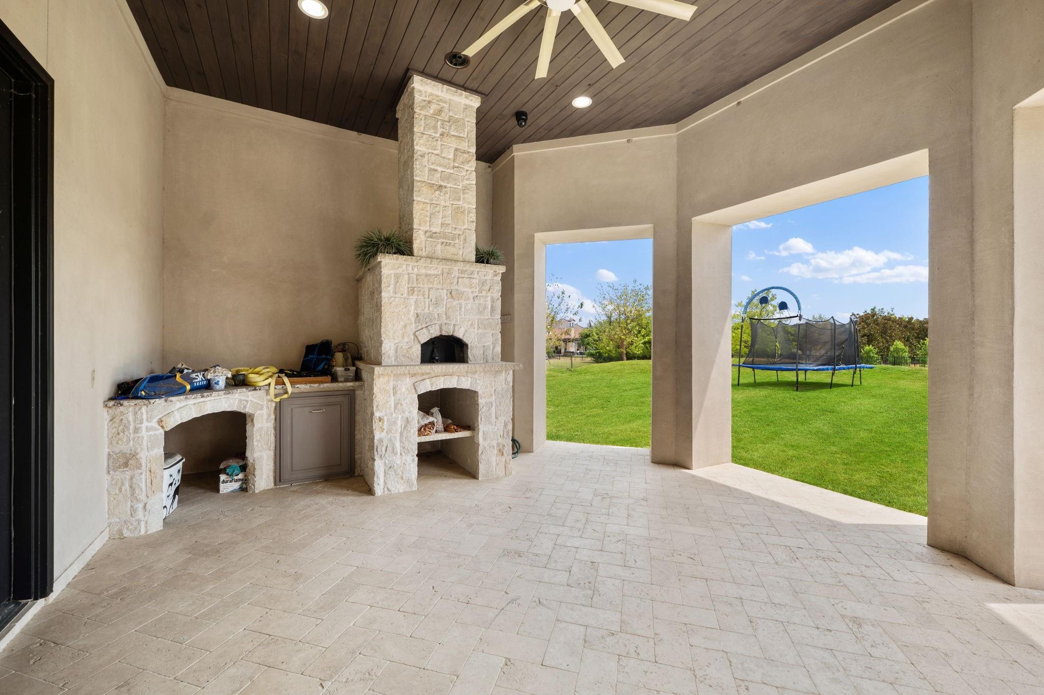 main property photo 37