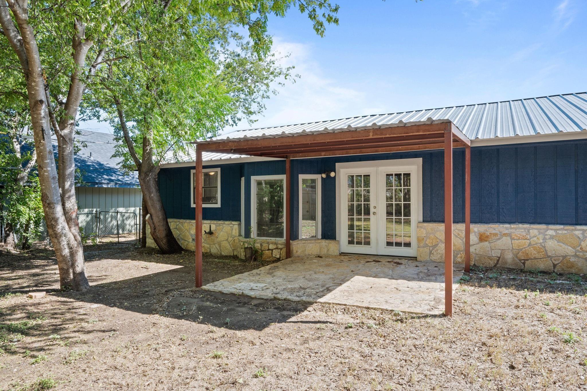 main property photo 31