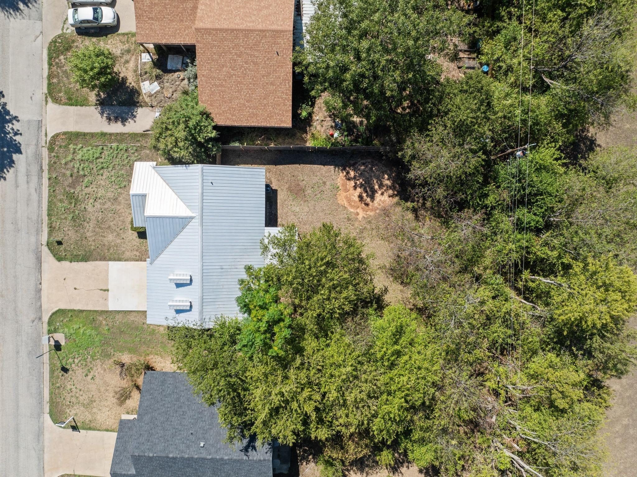 main property photo 34