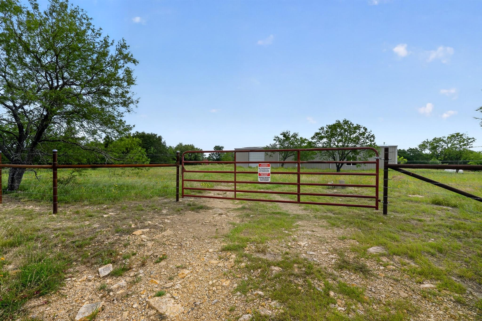 main property photo 25