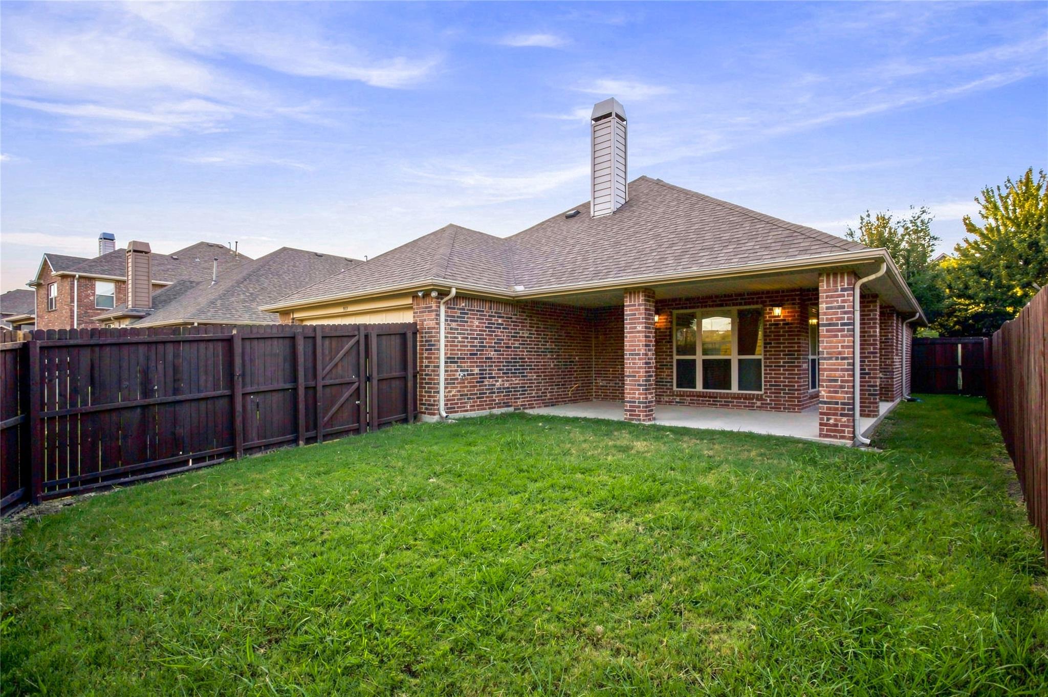 main property photo 22