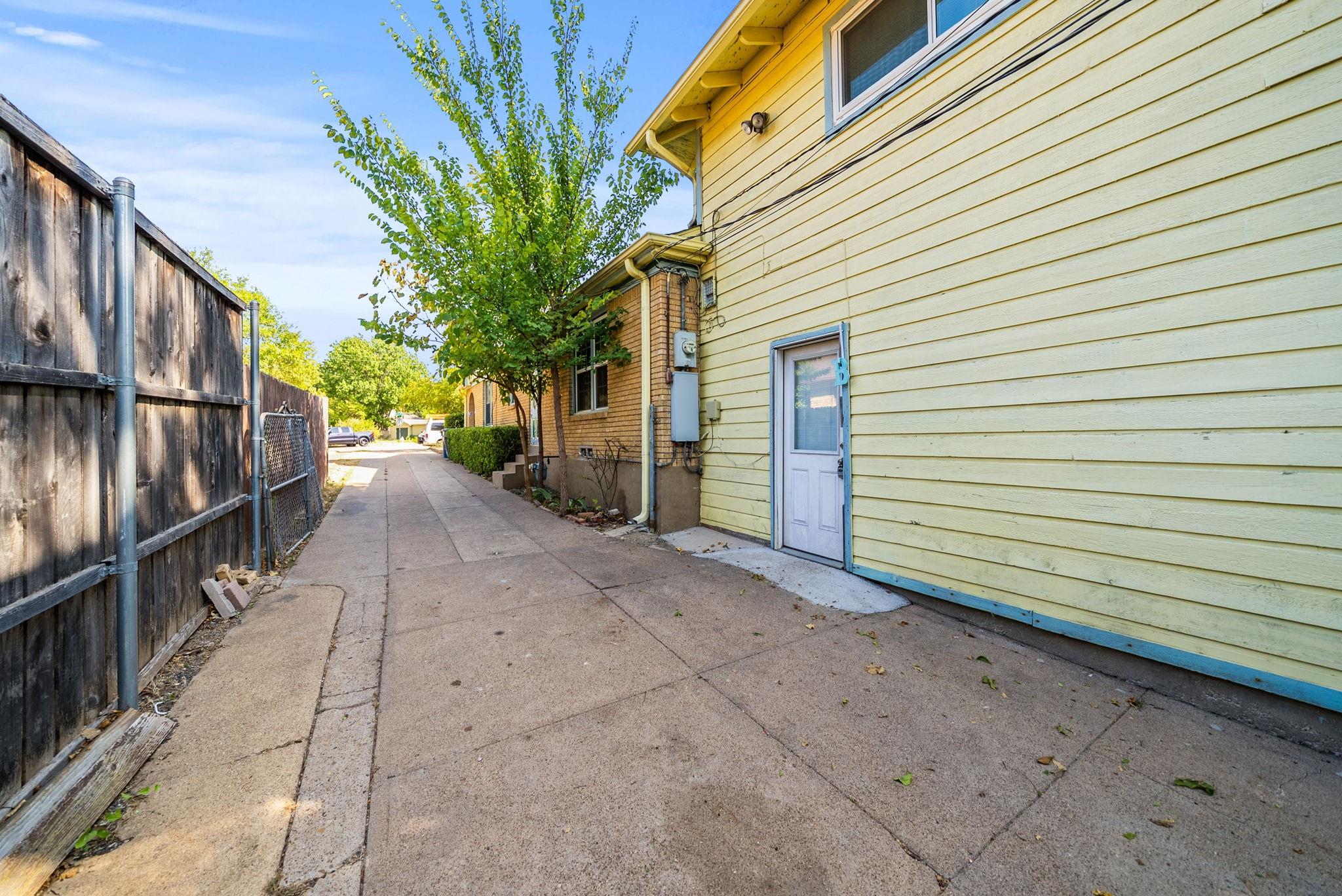 main property photo 23