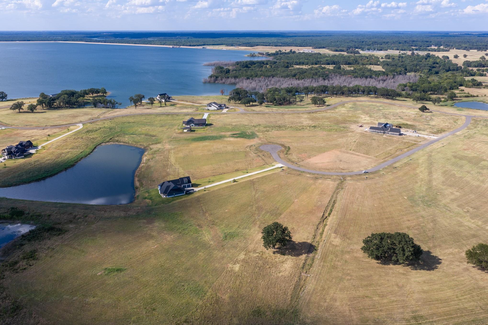 main property photo 14
