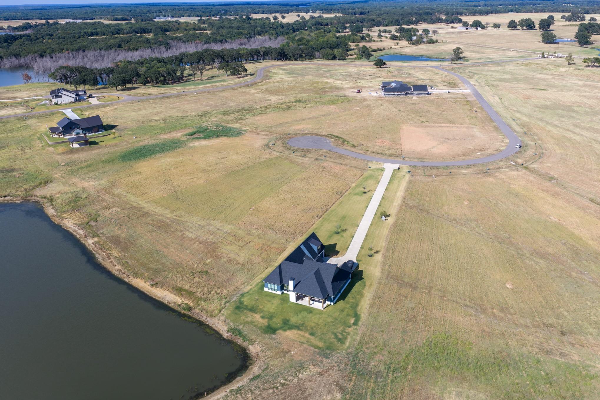 main property photo 22