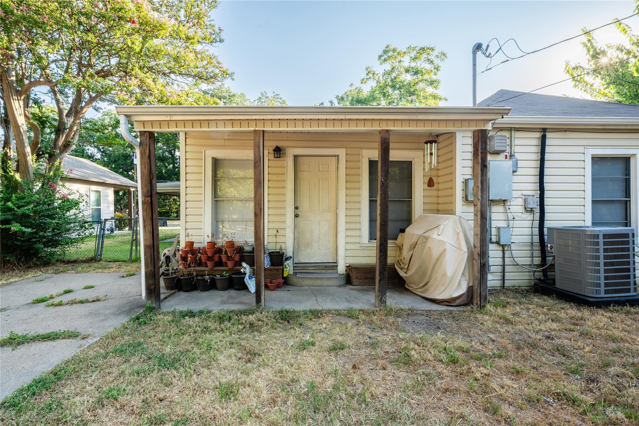 main property photo 21