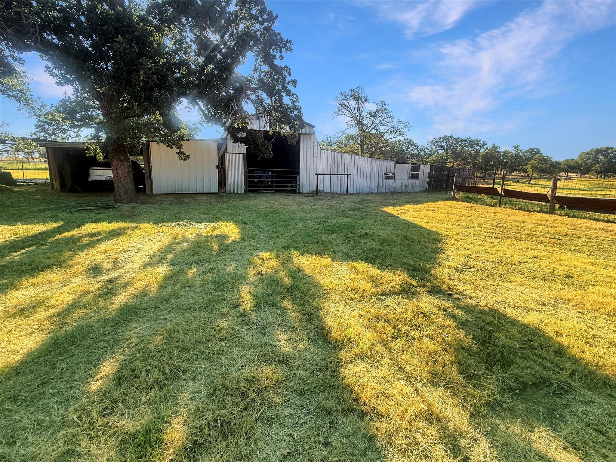 main property photo 25