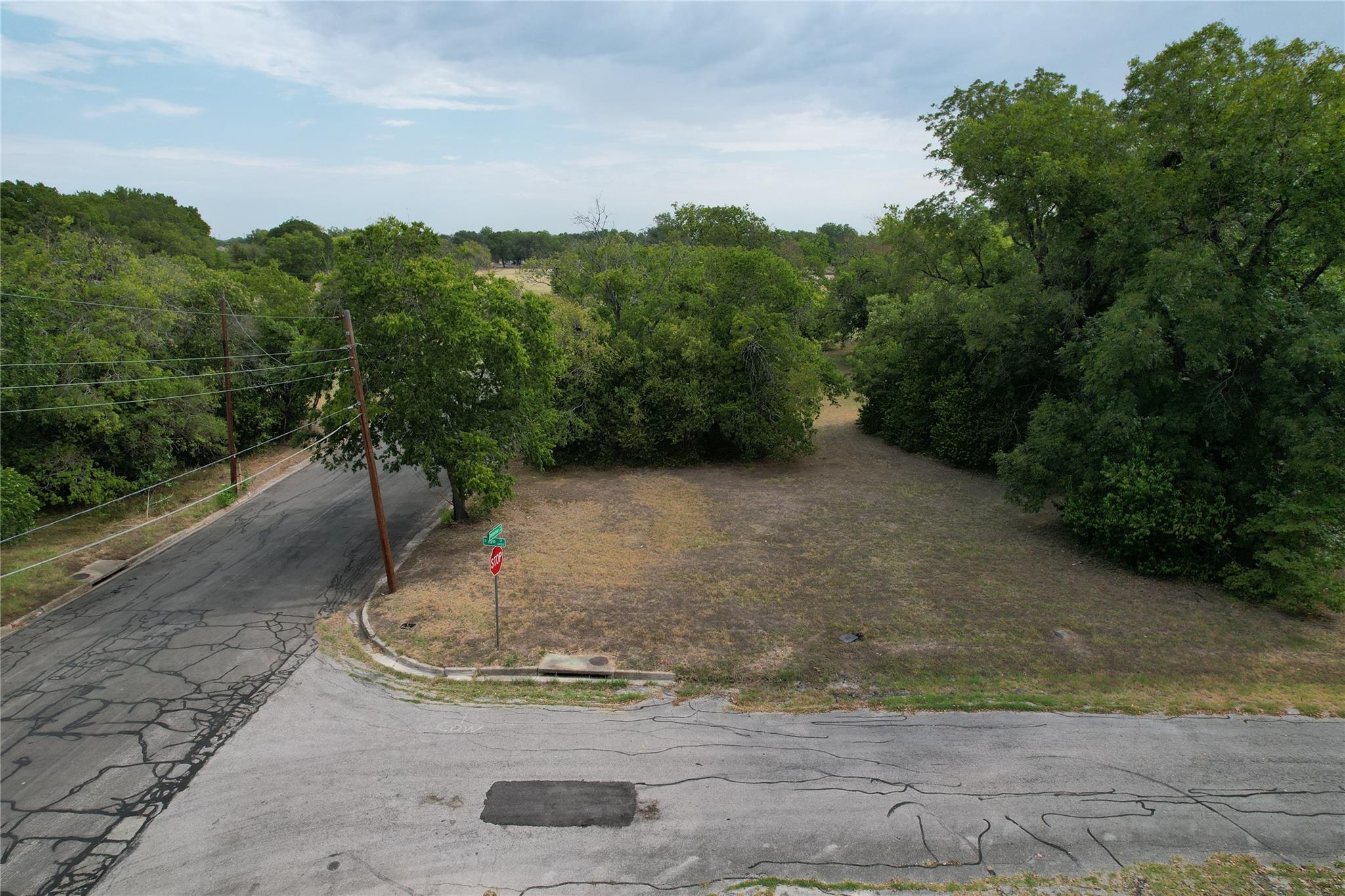 main property photo 19