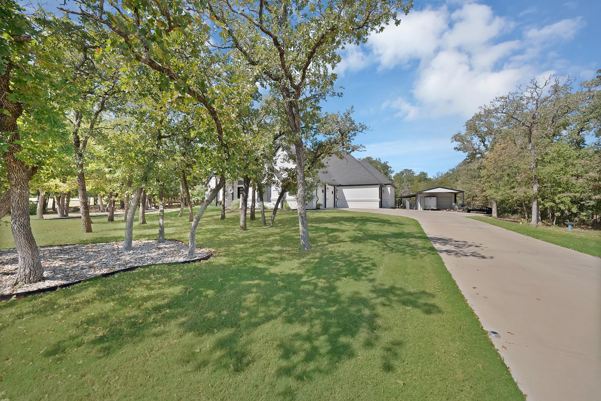 main property photo 37