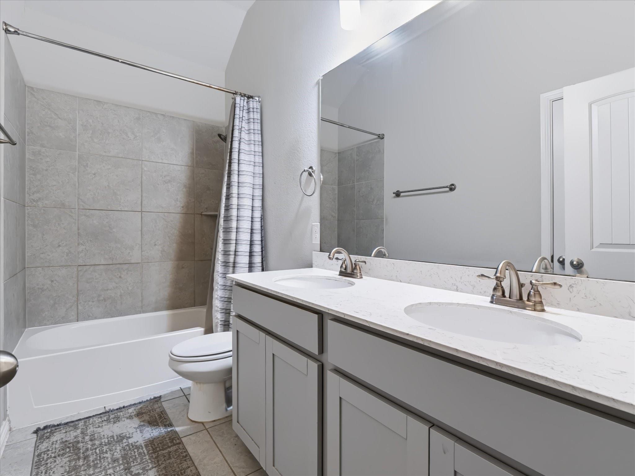 main property photo 12