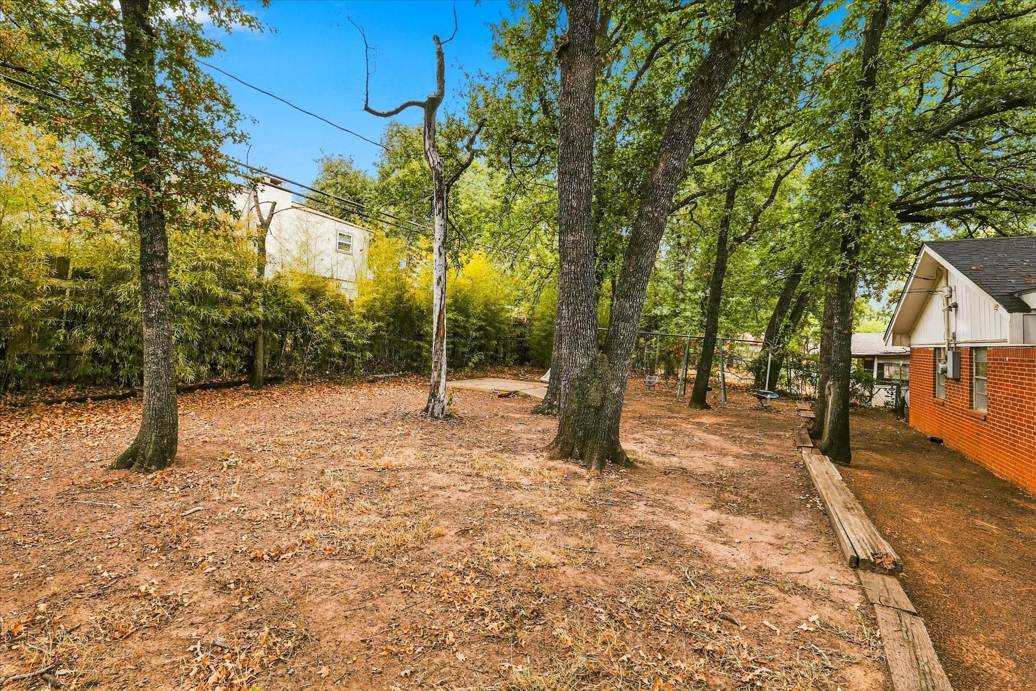 main property photo 29