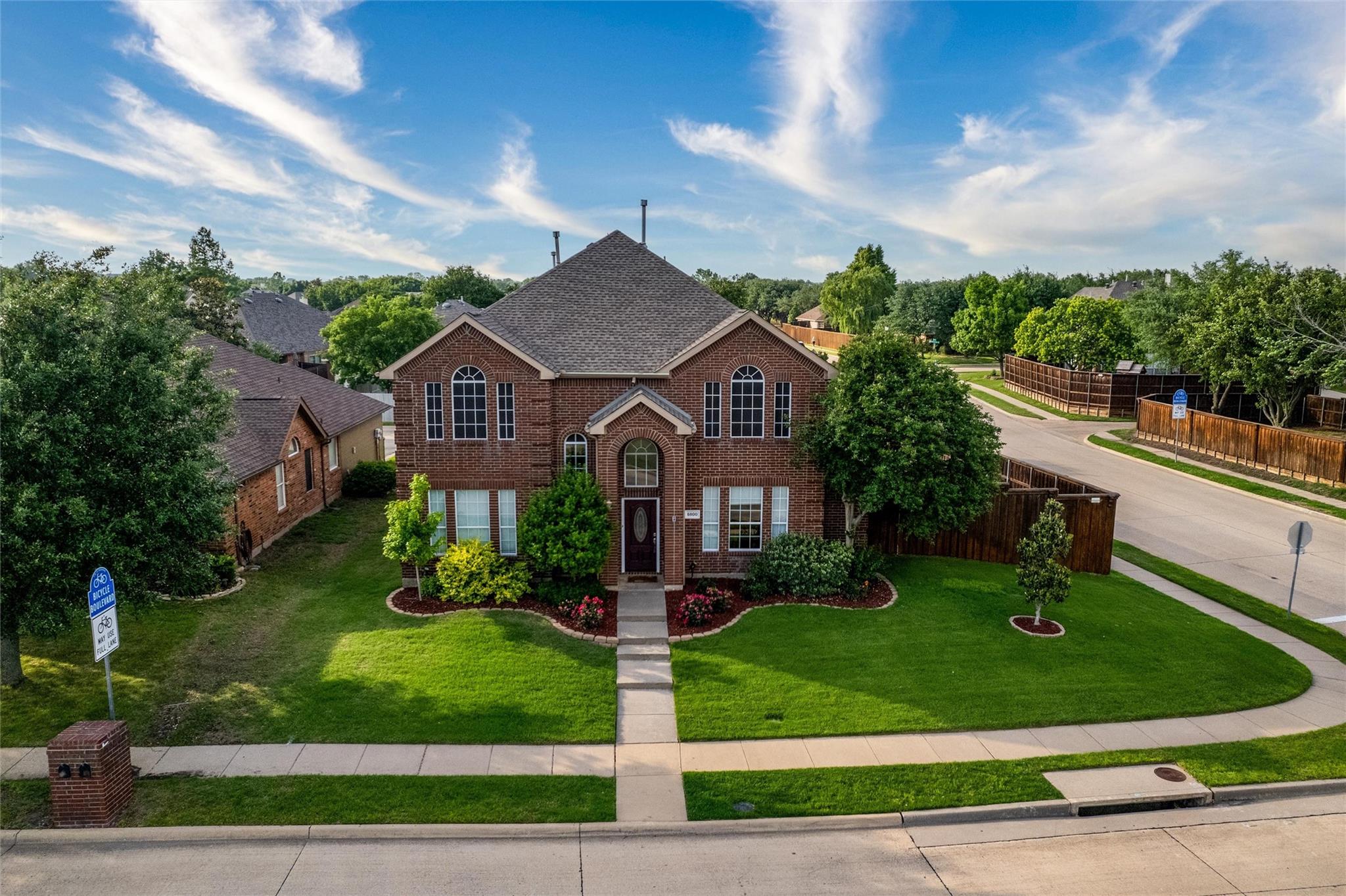 main property photo 32