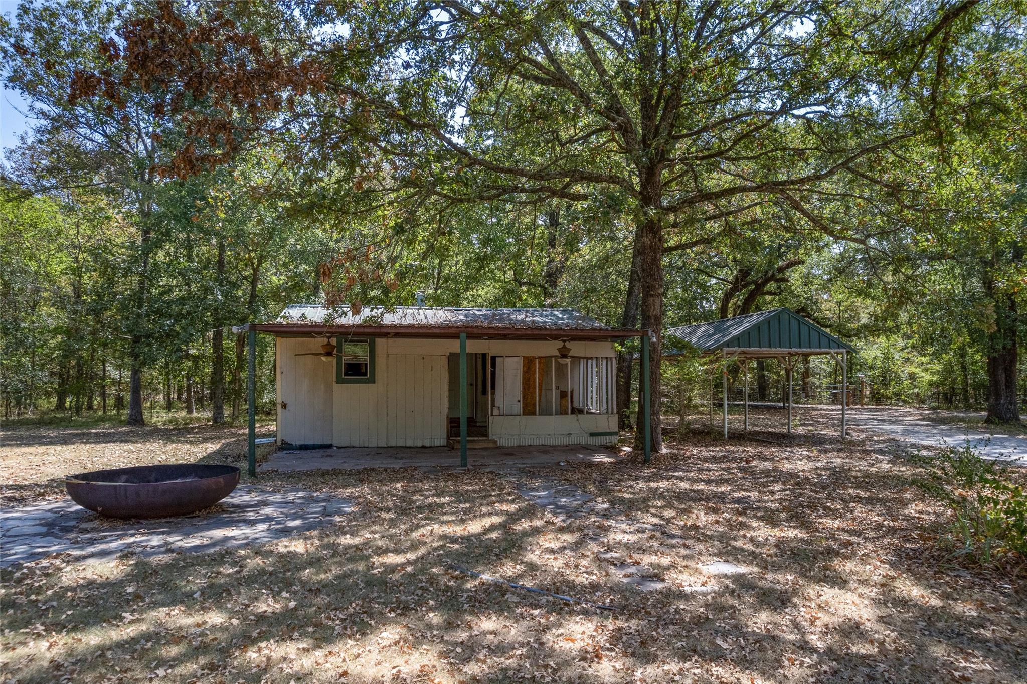 main property photo 30