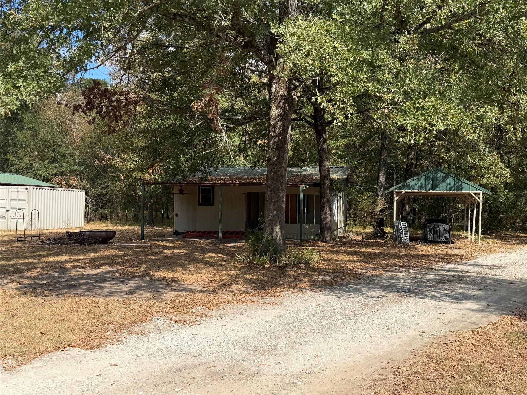 main property photo 31
