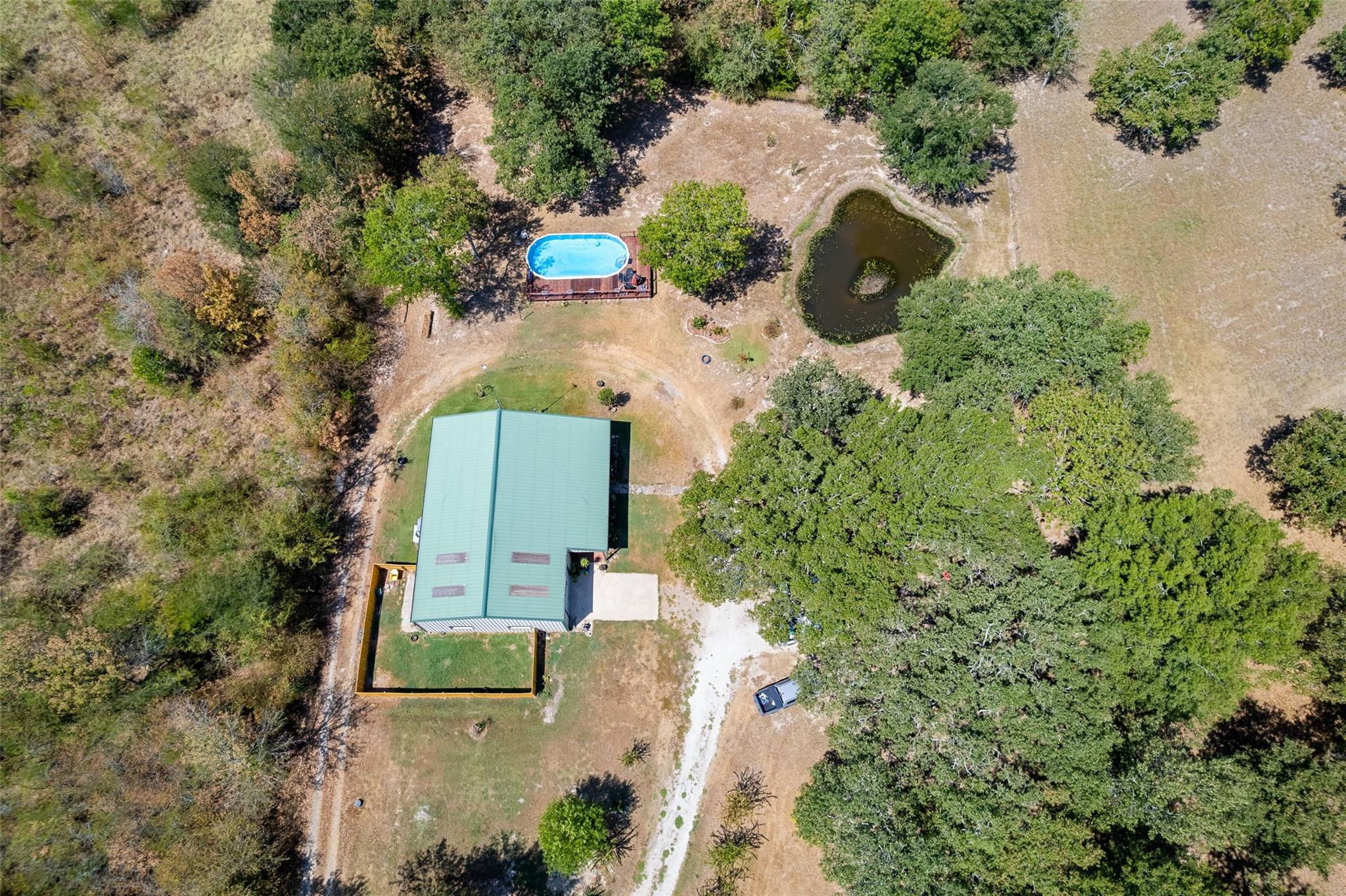 main property photo 4