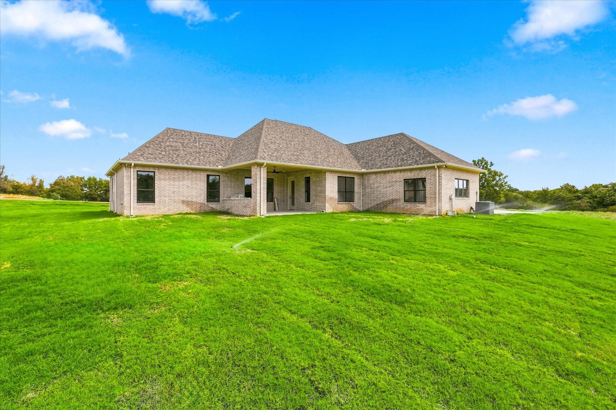 main property photo 34