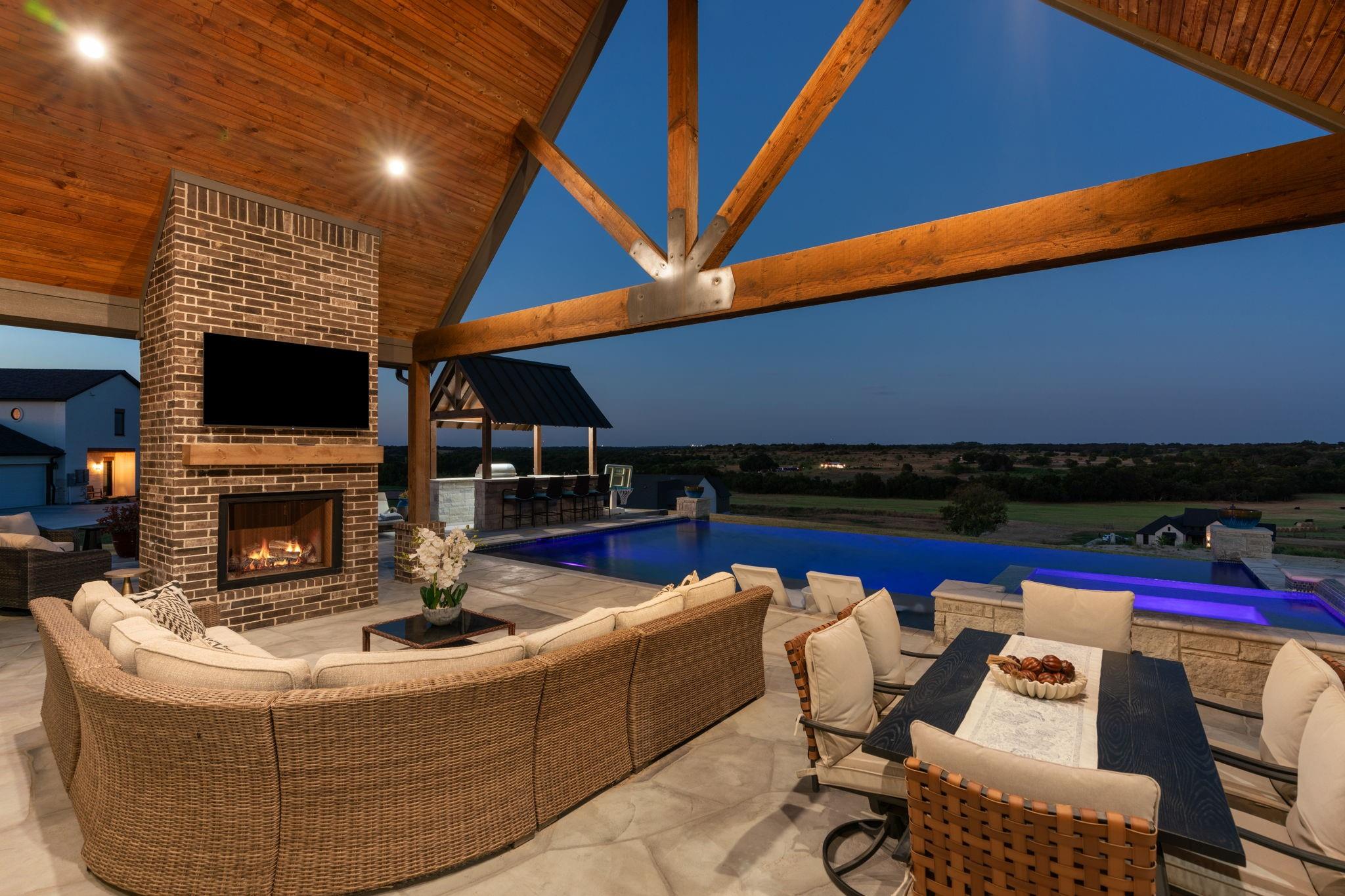 main property photo 37