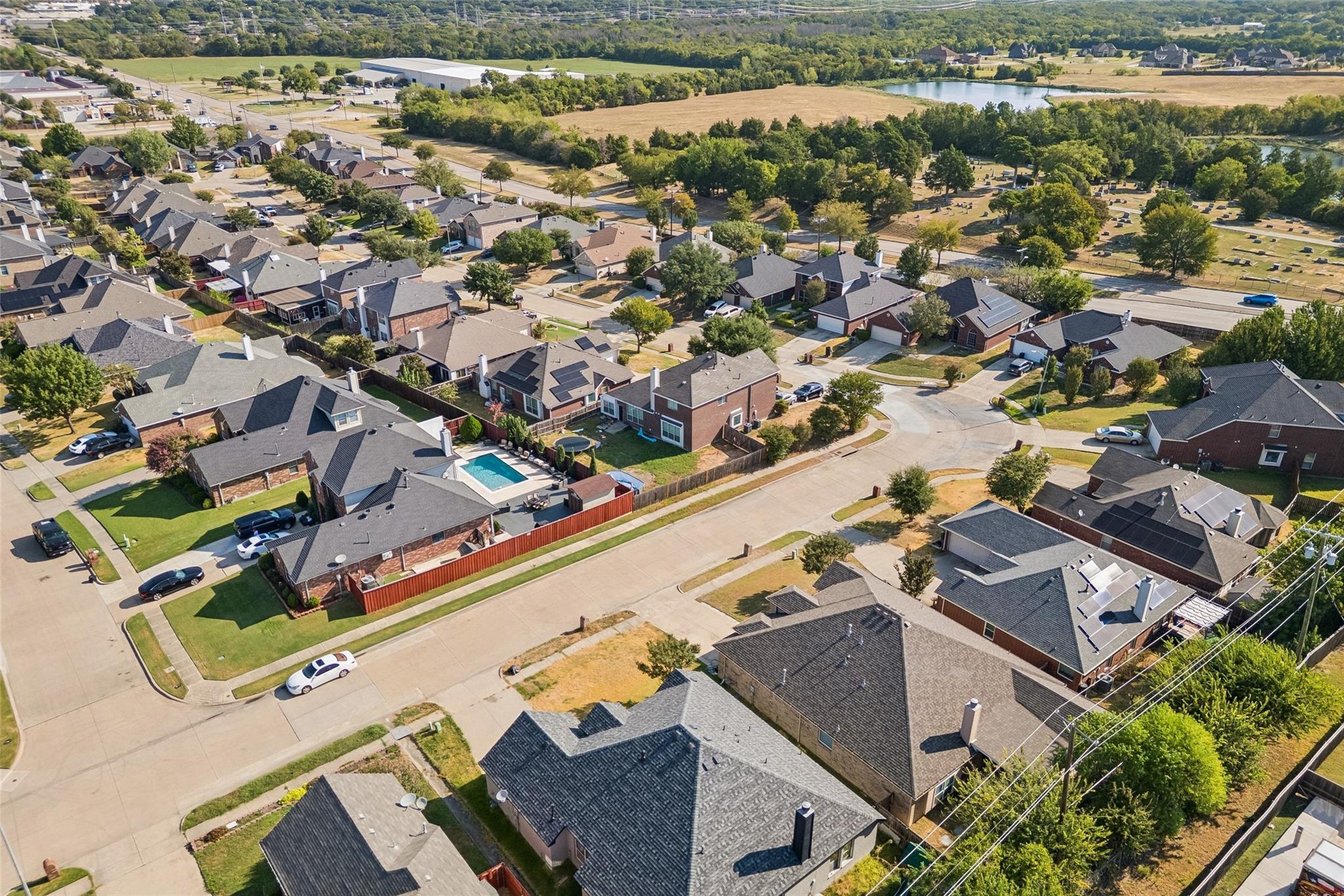 main property photo 13