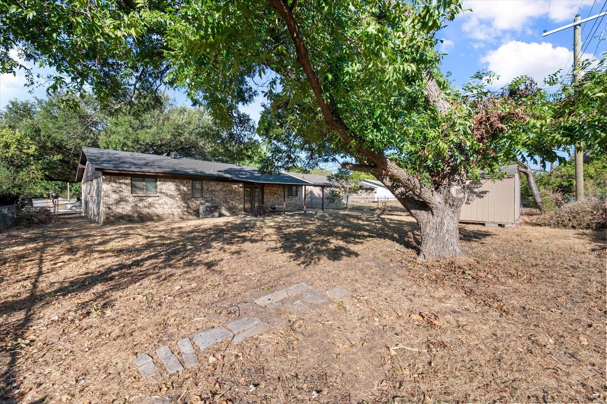 main property photo 19