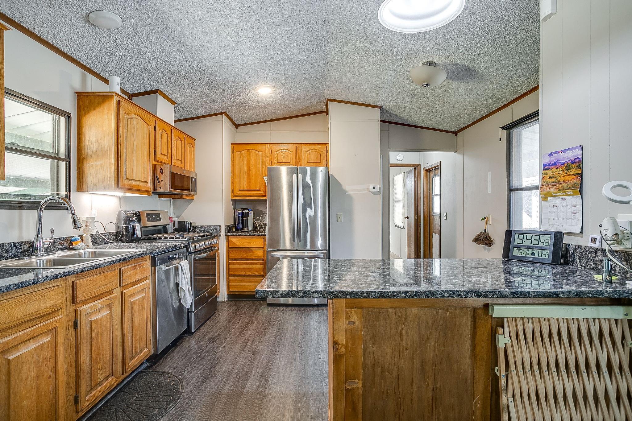 main property photo 18