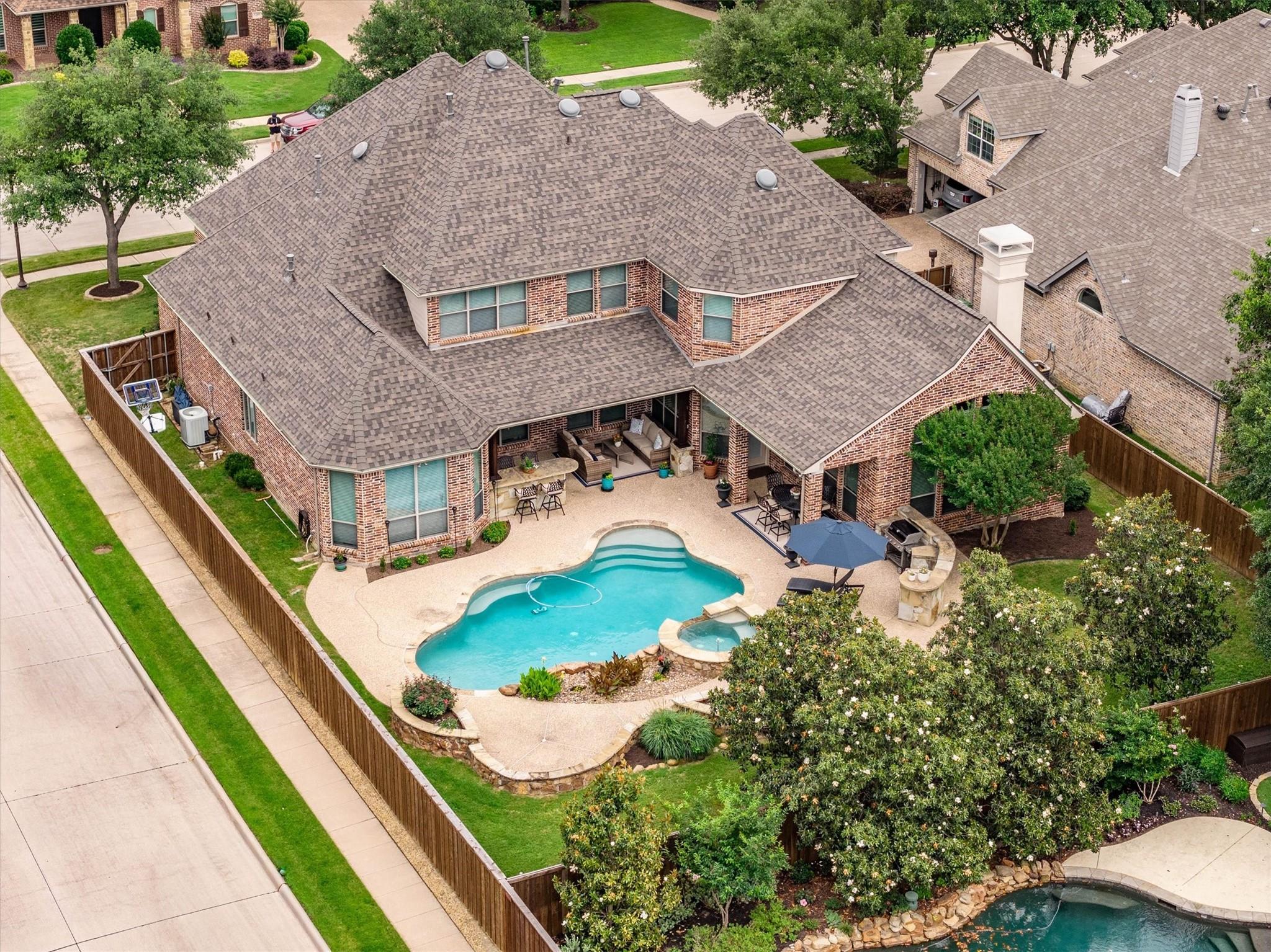 main property photo 38