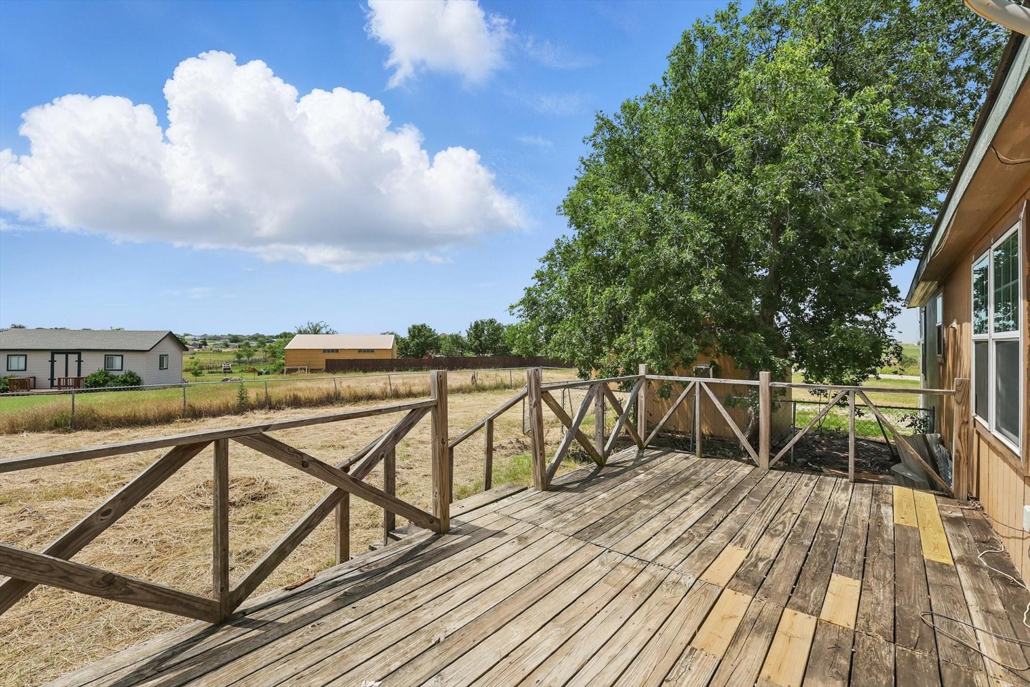 main property photo 23
