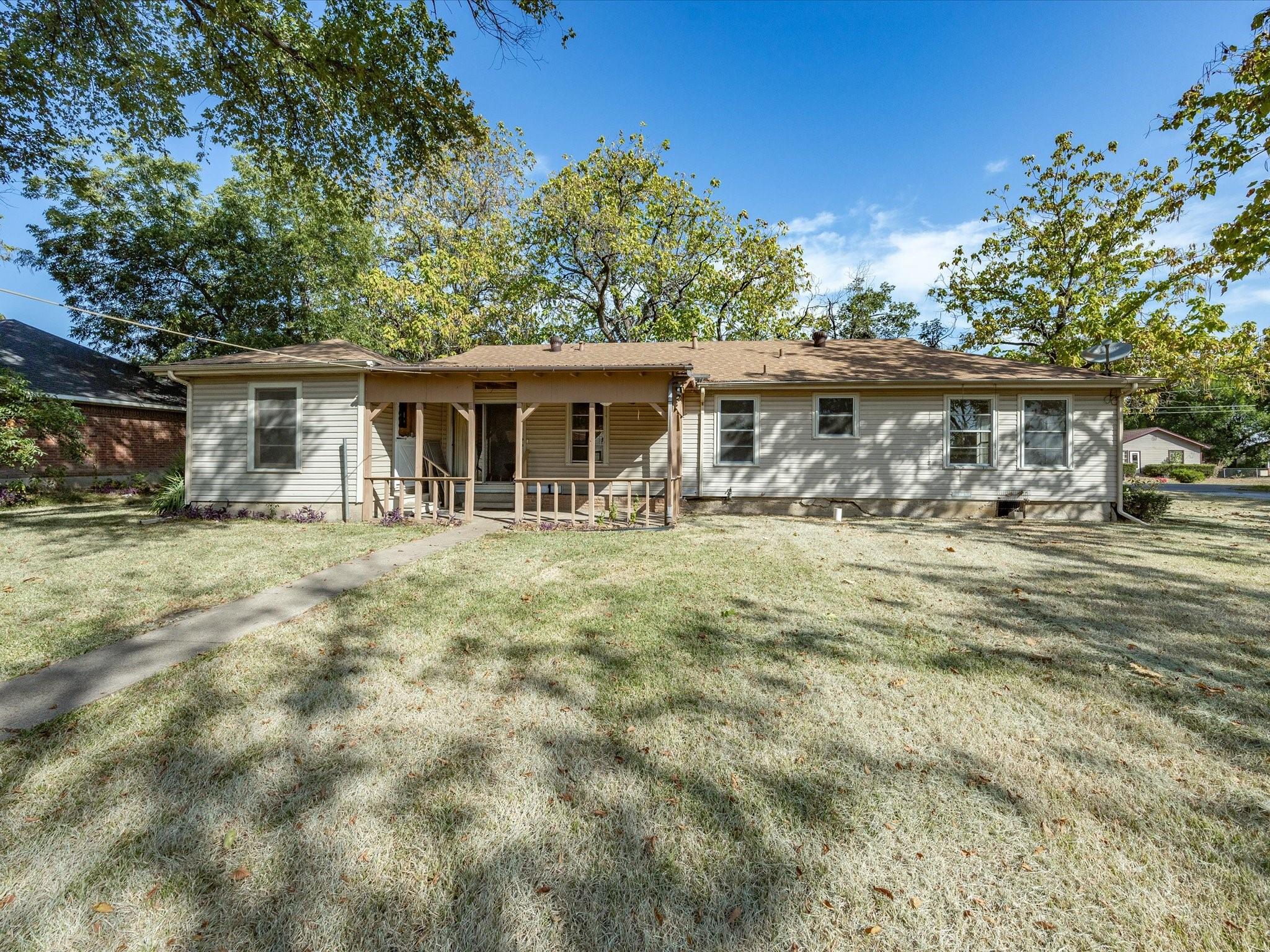main property photo 38