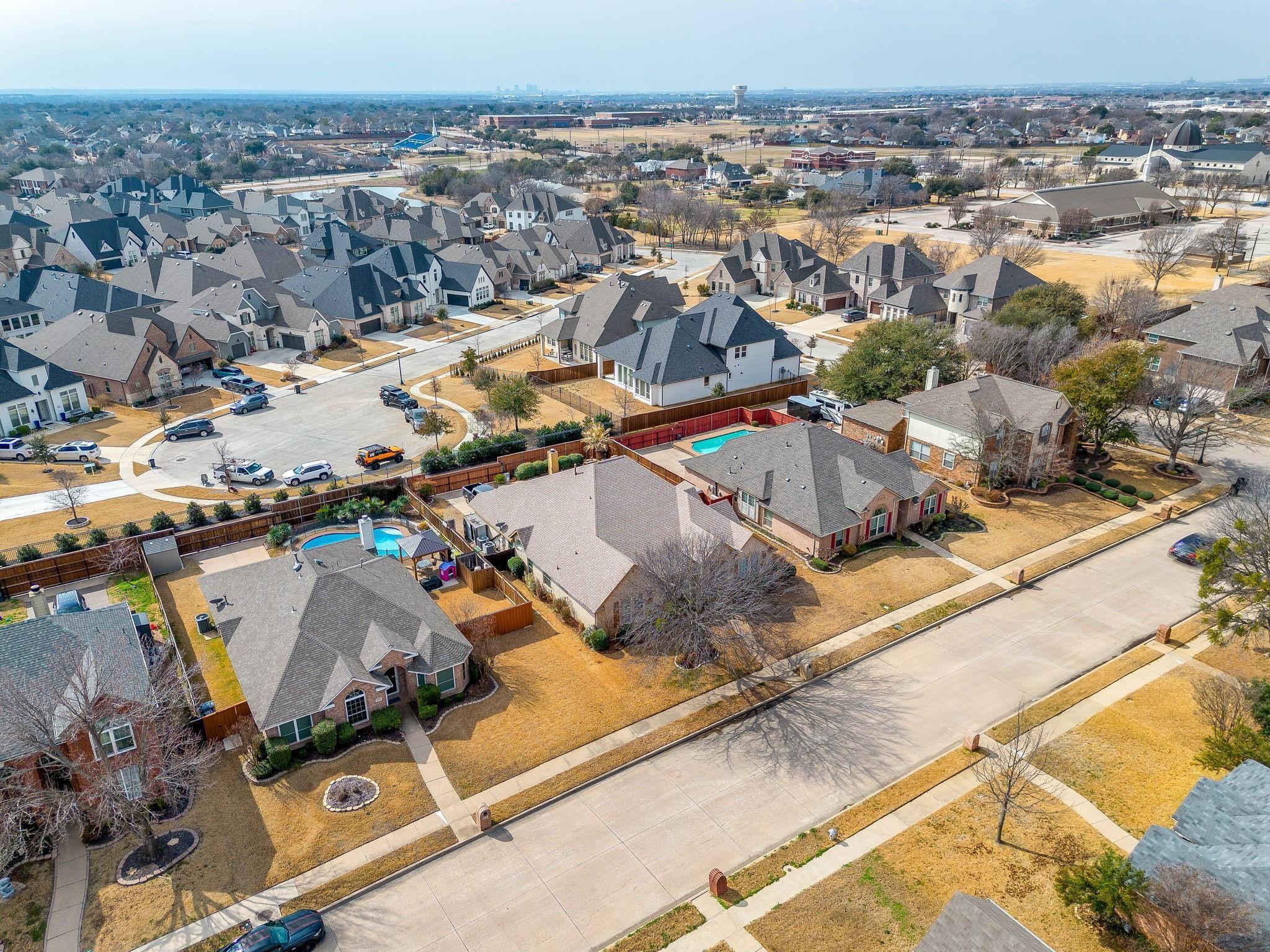 main property photo 3