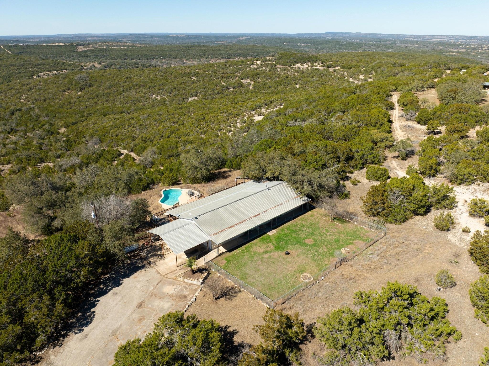 main property photo 17