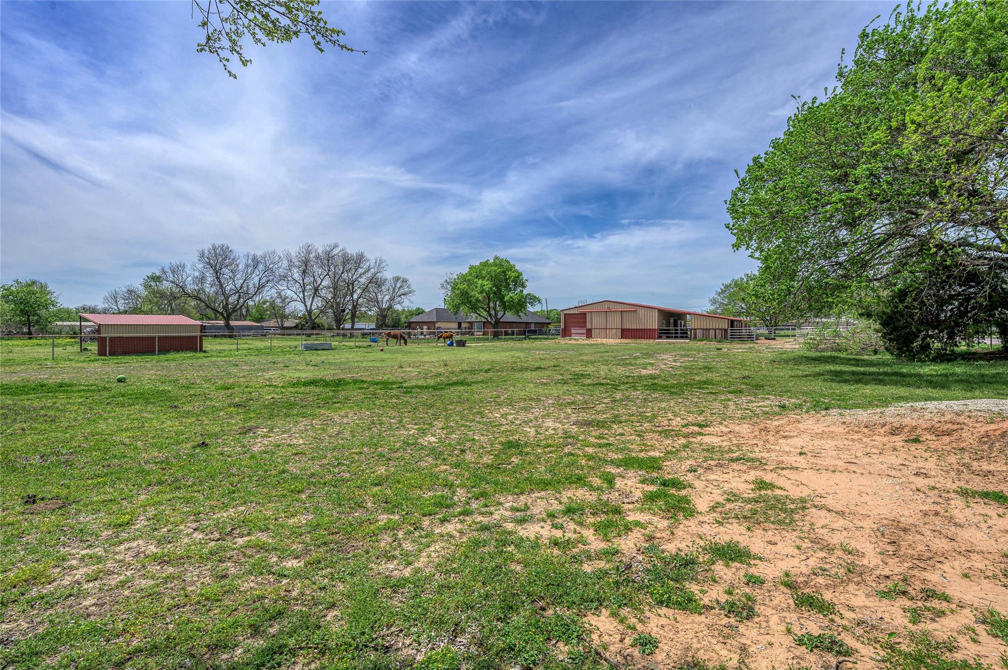 main property photo 22