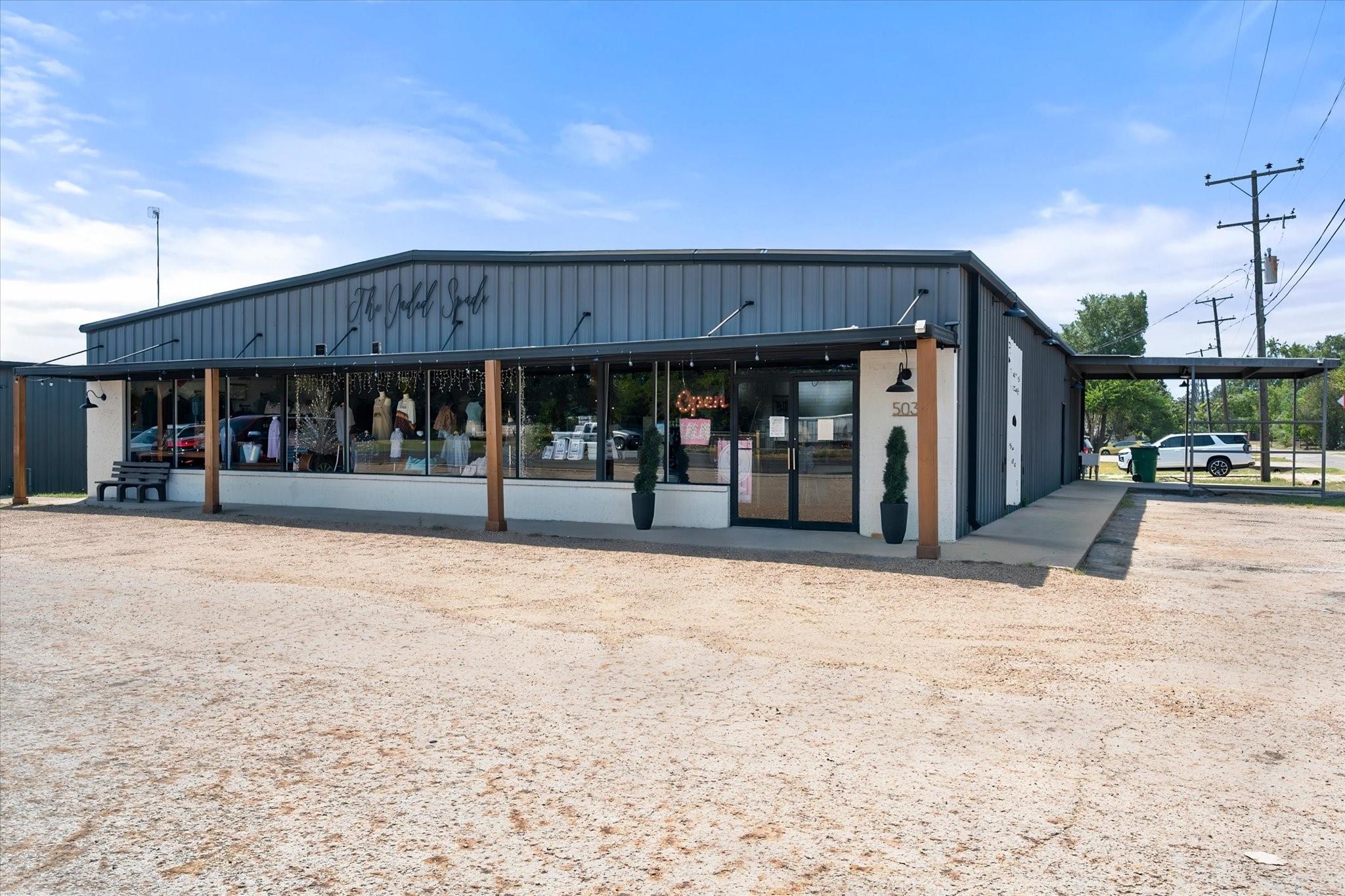 main property photo 33